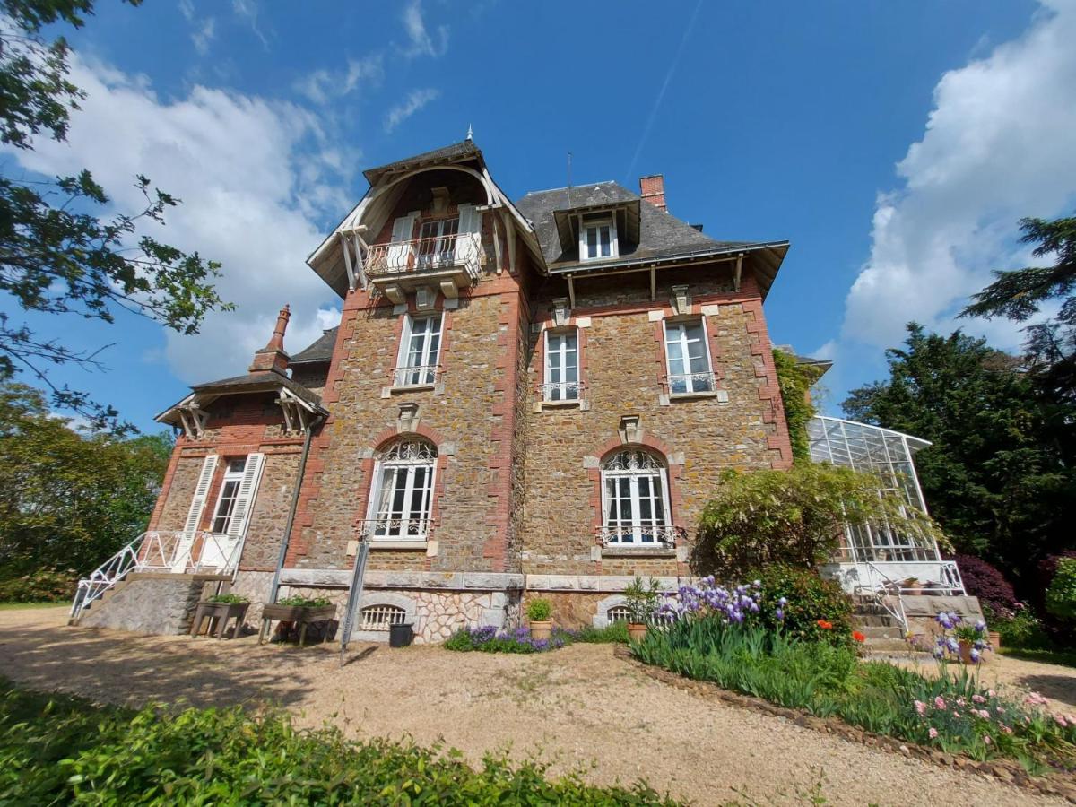 Le Manoir Des Rochers Bouere Luaran gambar