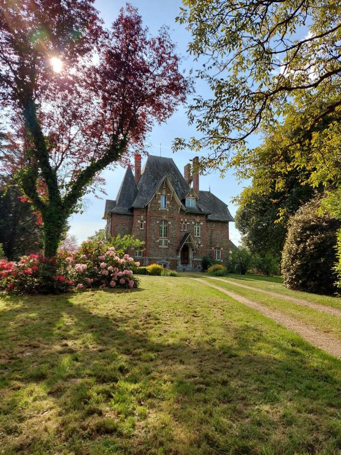 Le Manoir Des Rochers Bouere Luaran gambar